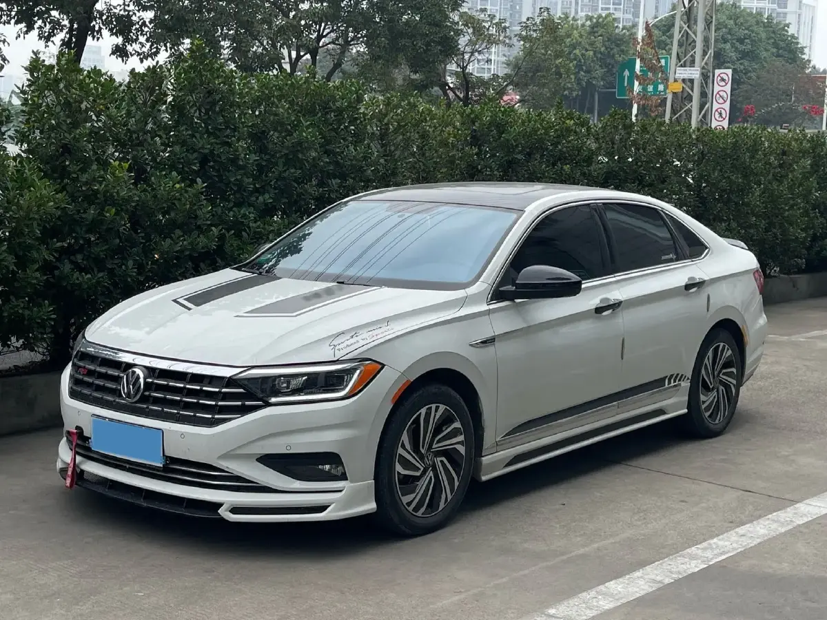 2021 Volkswagen Sagitar 1.4T 150HP L4 7DCT