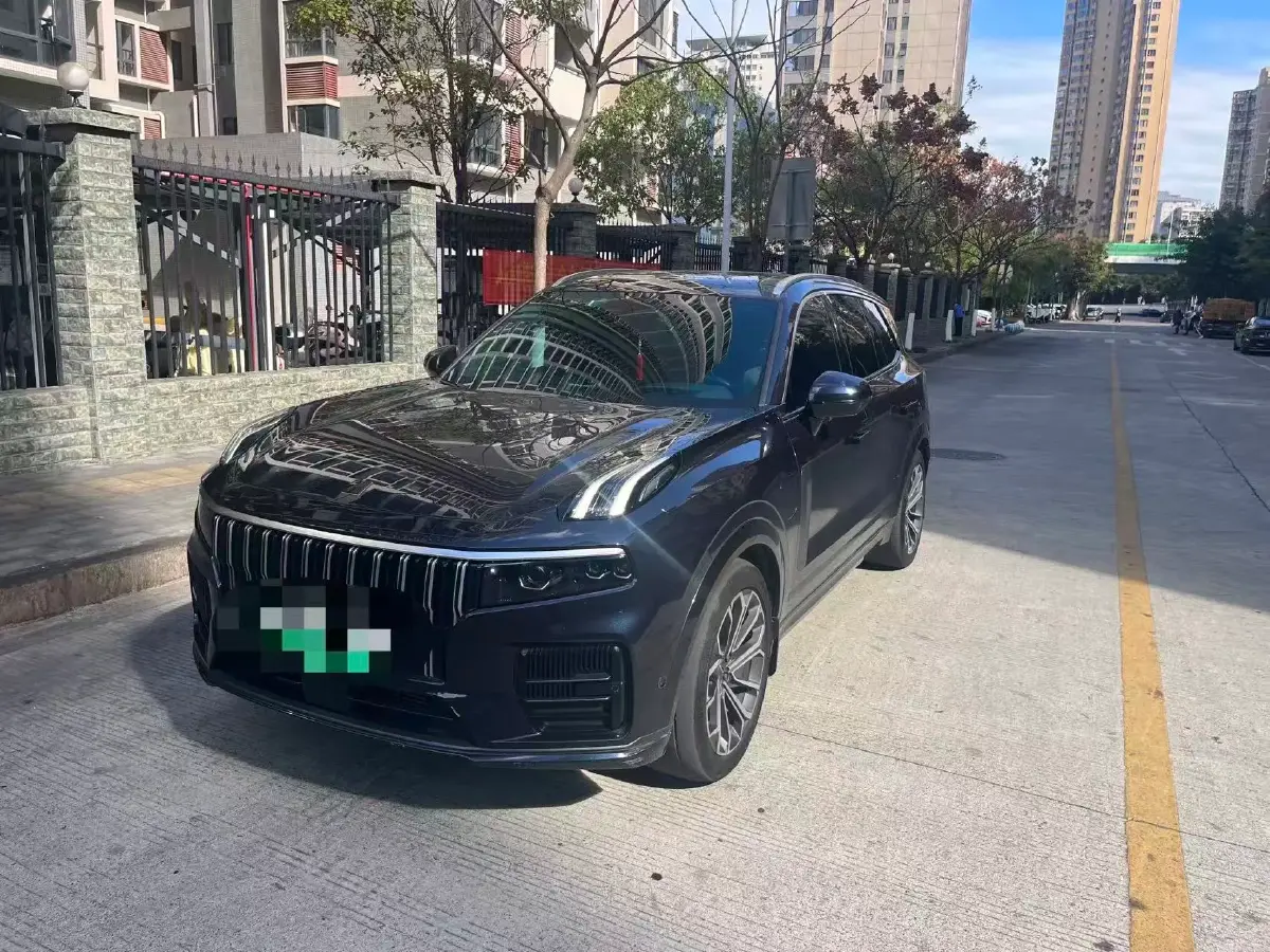 2023 LYNK&CO 09 EM-P 2.0T 254HP L4 8AT PHEV 18.83KWH