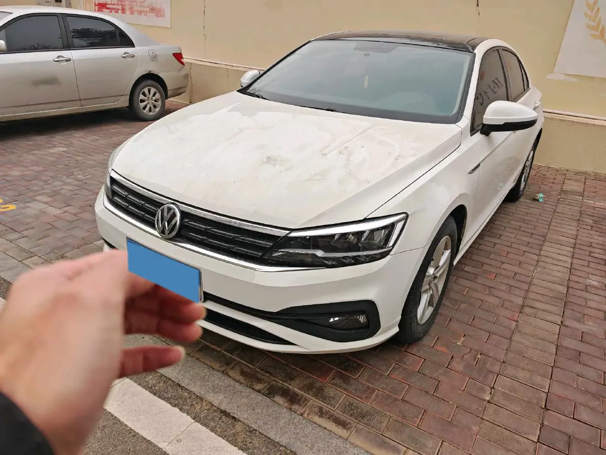 2019 Volkswagen T-Cross 1.4T 150HP L4 7DCT