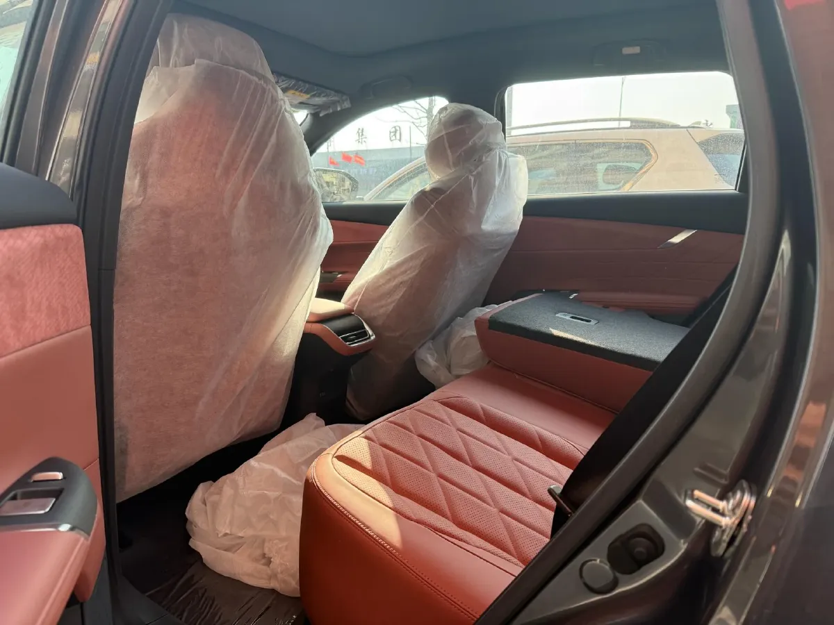 2025 ChangAn CS75 Plus 1.5T 192HP L4 8AT,autocango,china used car exporter,china ev exporter,chinese used car exporter,chinese used ev exporter