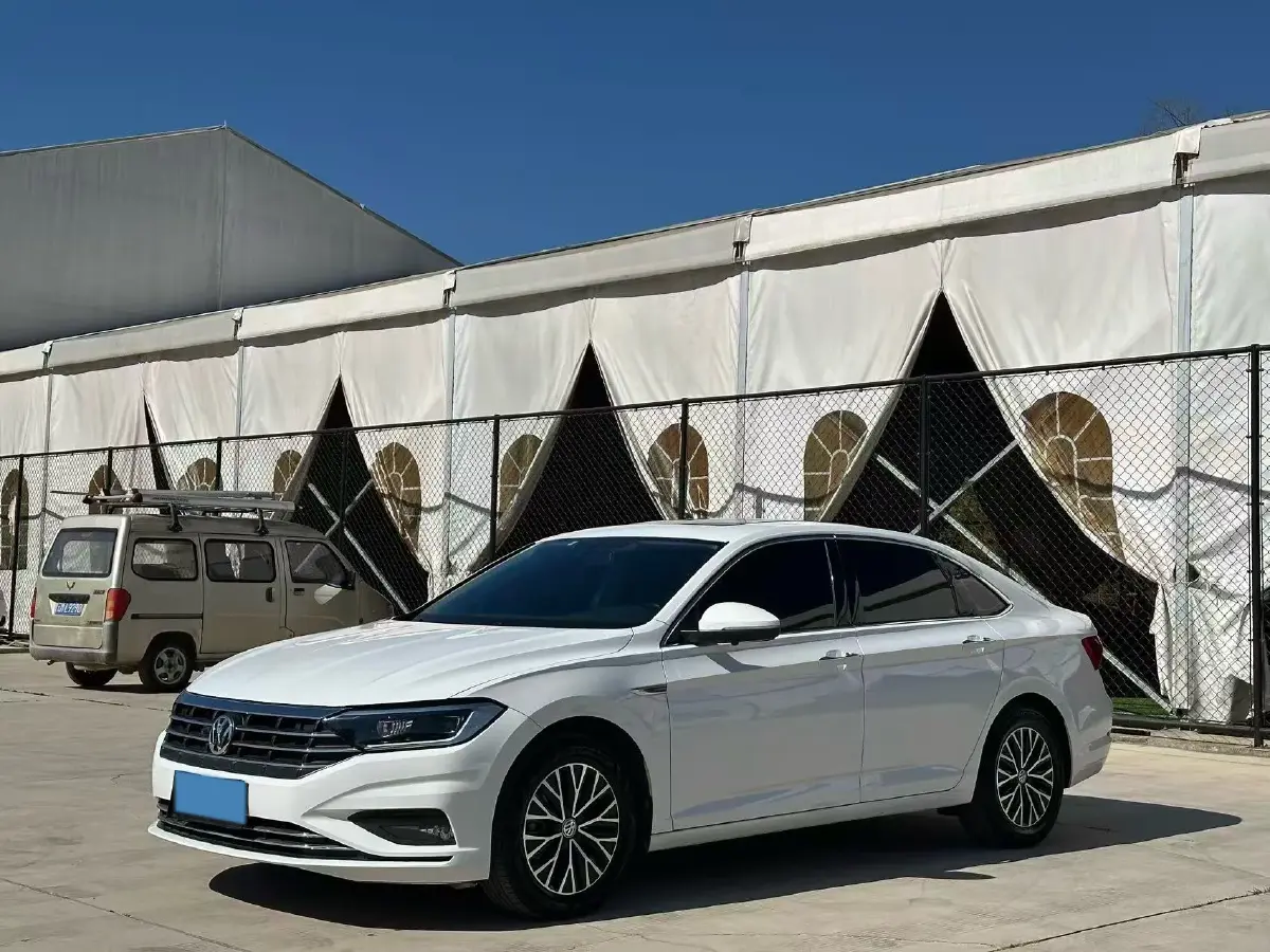 2021 Volkswagen Sagitar 1.4T 150HP L4 7DCT