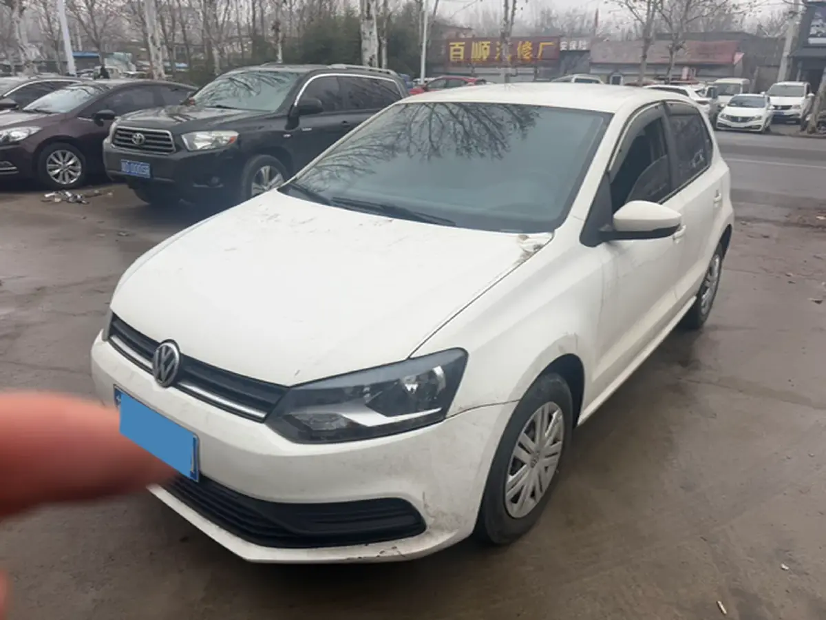 2016 Volkswagen Polo 1.4L 90HP L4 5MT