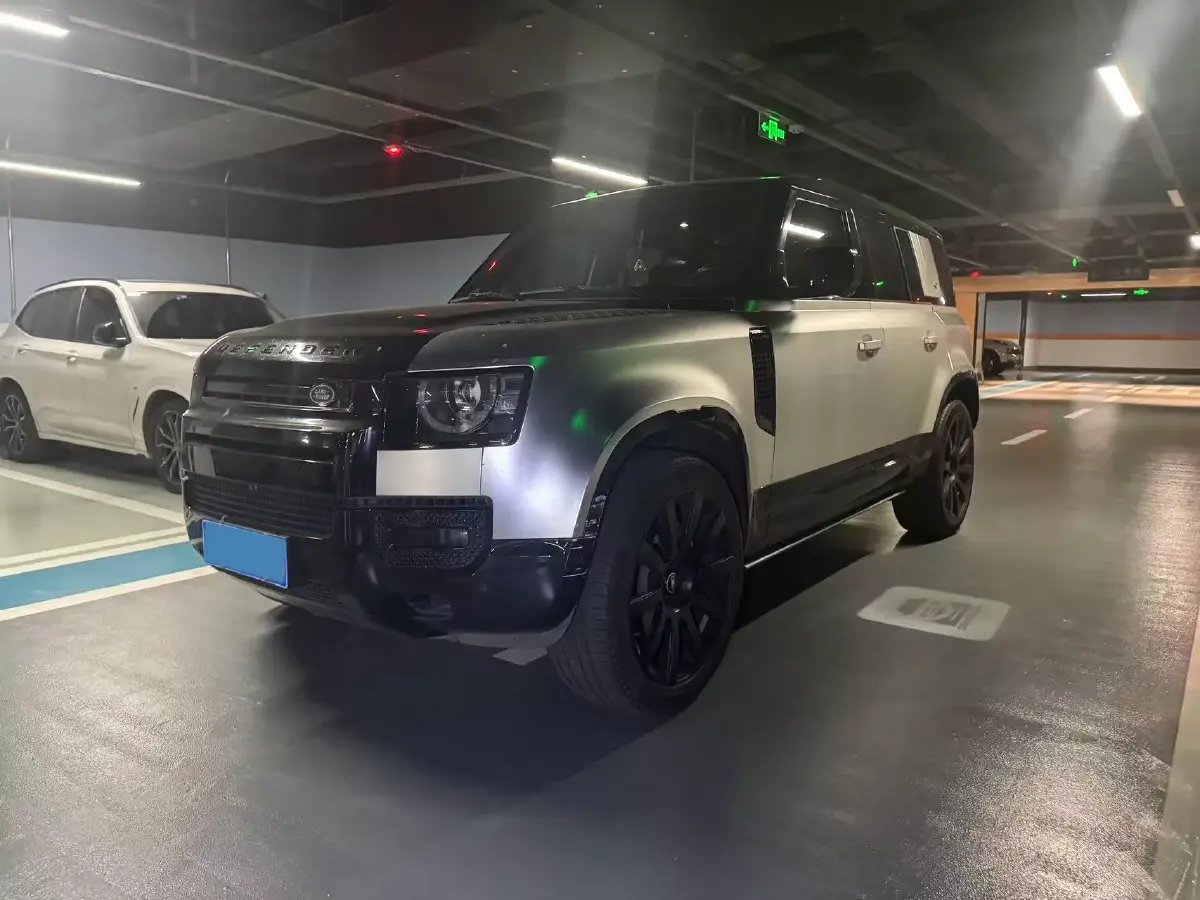 2024 Land Rover Defender 3.0T 400HP L6 8AT