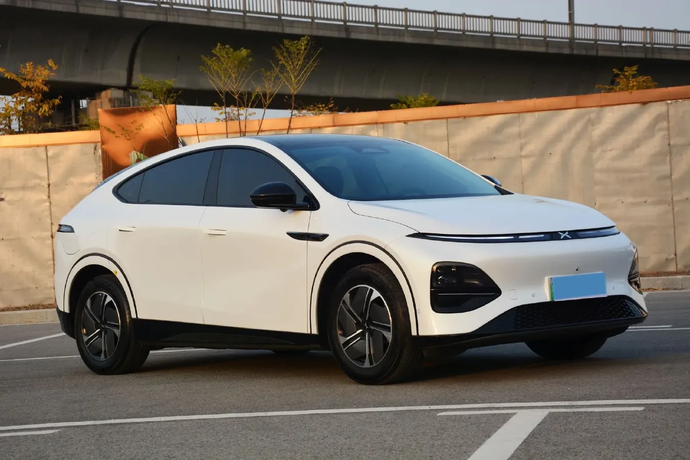 2024 Volkswagen ID.UNYX 06 BEV 82.4KWH,autocango,china used car exporter,china ev exporter,chinese used car exporter,chinese used ev exporter