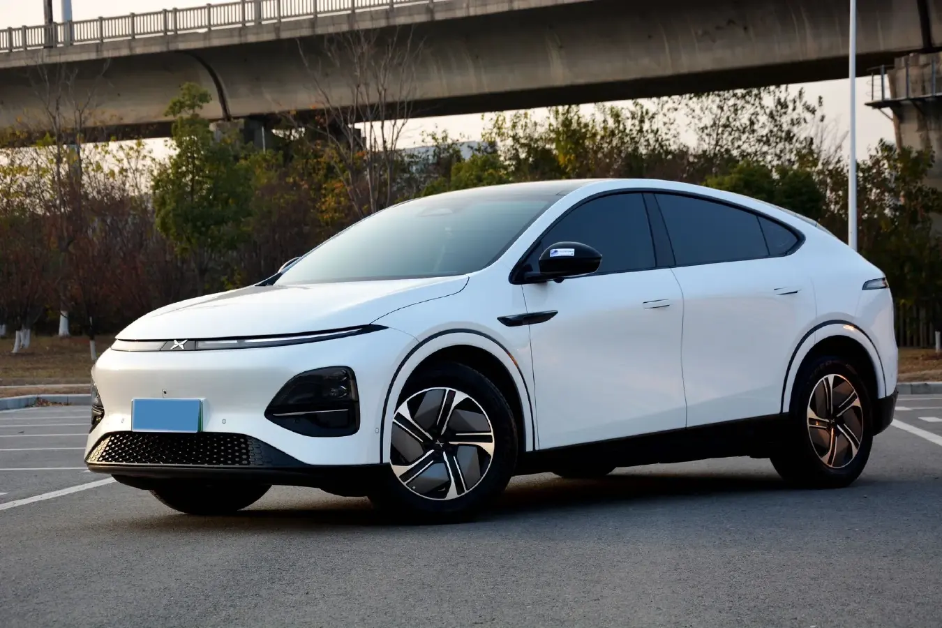 2024 Volkswagen ID.UNYX 06 BEV 82.4KWH