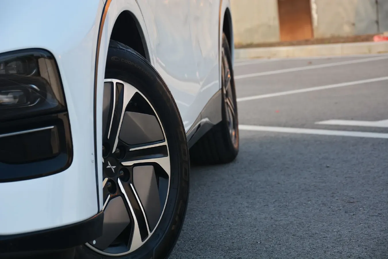 2024 Volkswagen ID.UNYX 06 BEV 82.4KWH,autocango,china used car exporter,china ev exporter,chinese used car exporter,chinese used ev exporter