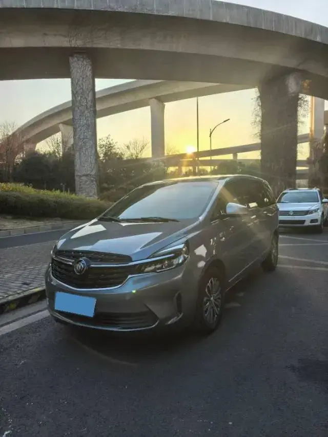 2021 Buick GL8 2.0T 237HP L4 9AT