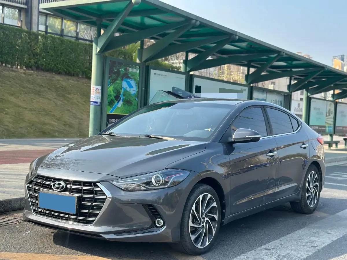 2020 Hyundai Elantra 1.5L 115HP L4 CVT