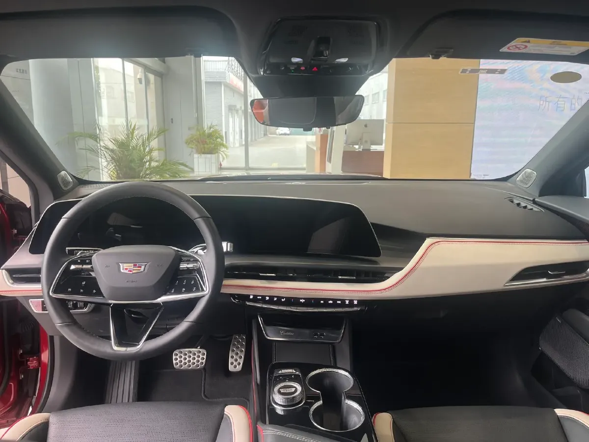 2023 Cadillac GT4 2.0T 237HP L4 9AT,autocango,china used car exporter,china ev exporter,chinese used car exporter,chinese used ev exporter