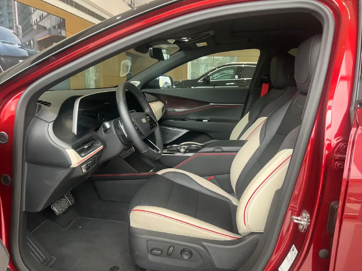 2023 Cadillac GT4 2.0T 237HP L4 9AT,autocango,china used car exporter,china ev exporter,chinese used car exporter,chinese used ev exporter