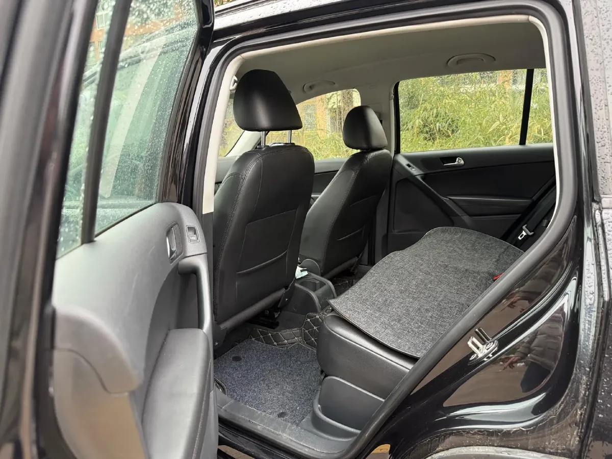 2015 Volkswagen Tiguan 1.8T 160HP L4 6AT,autocango,china used car exporter,china ev exporter,chinese used car exporter,chinese used ev exporter