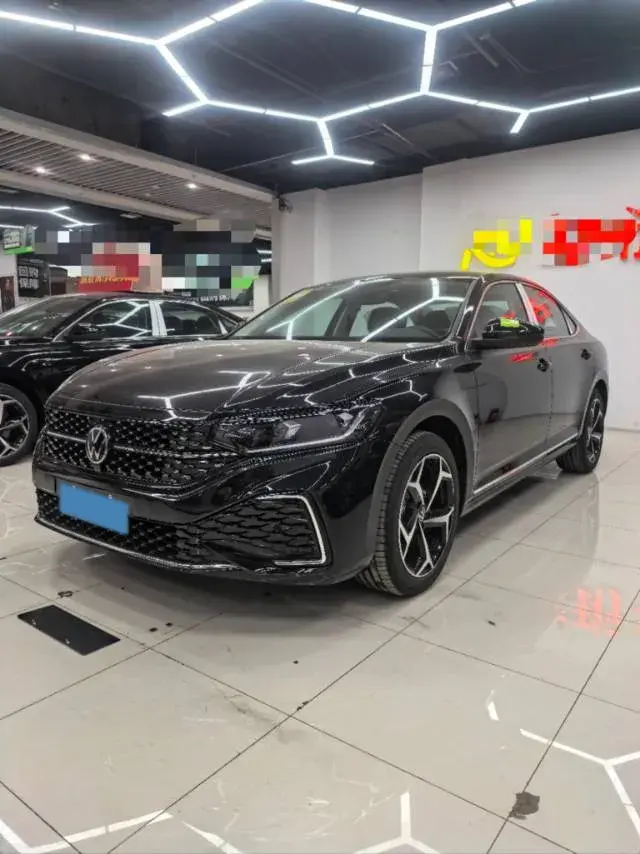 2026 Volkswagen Passat 2.0T 220HP L4 7DCT