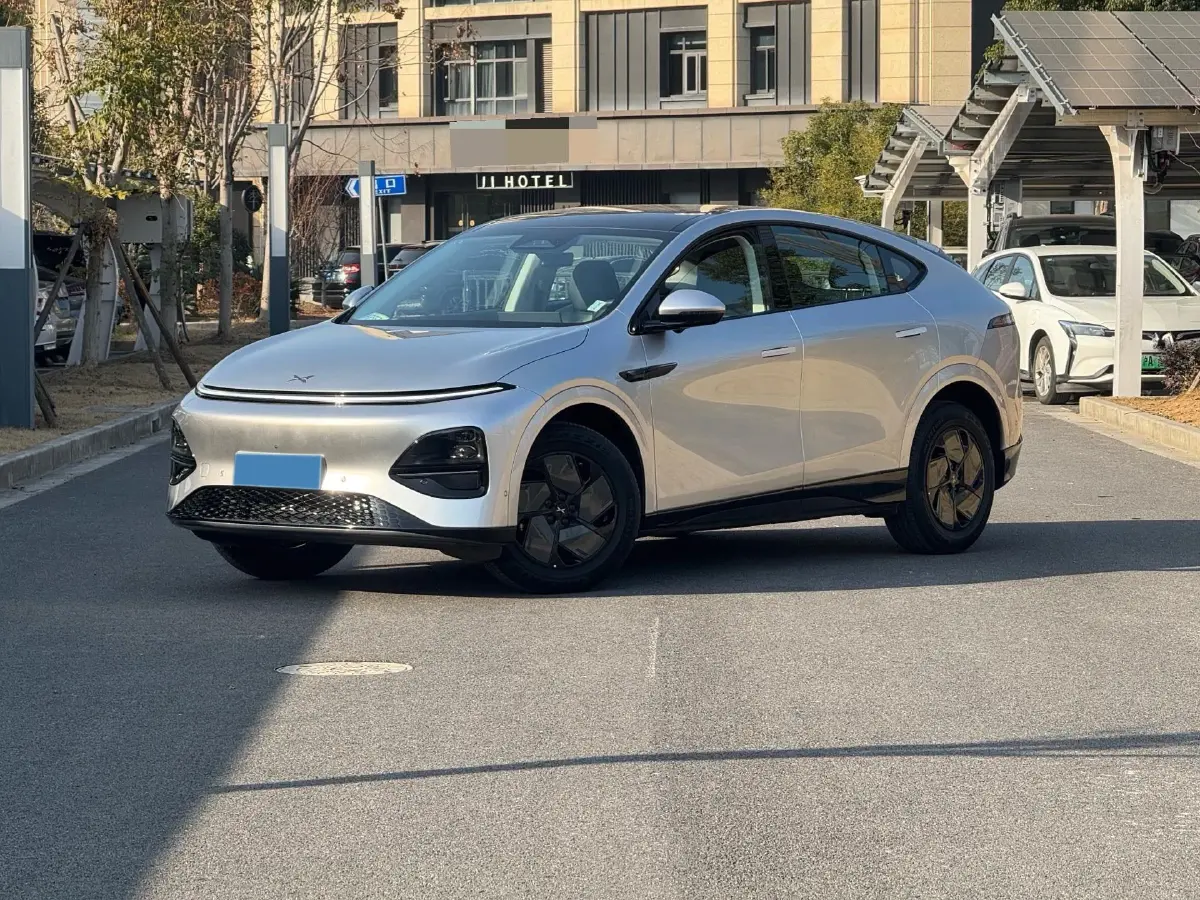 2025 Xpeng G6 BEV 68.5KWH