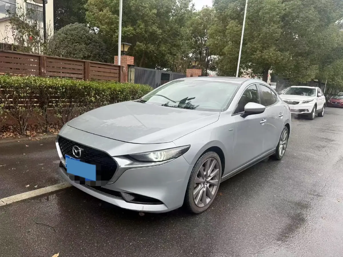 2020 Mazda 3 Axela 2.0L 158HP L4 6AT