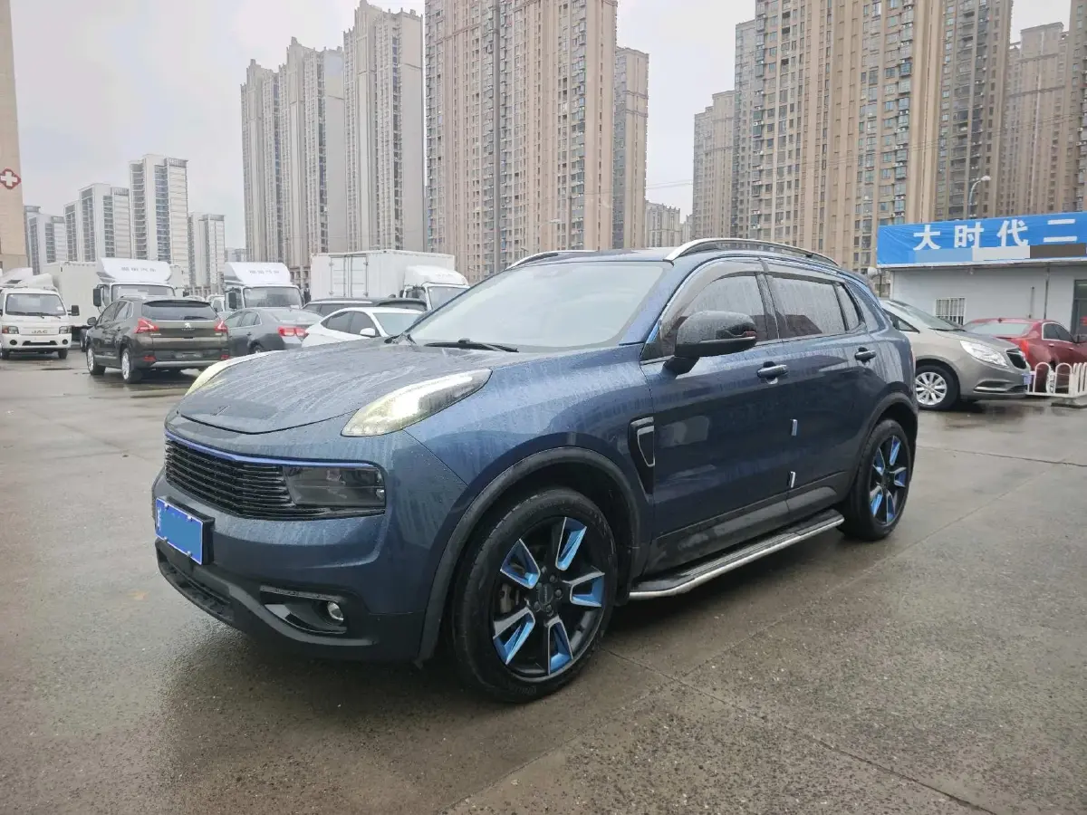 2019 LYNK&CO 01 2.0T 190HP L4 6AT