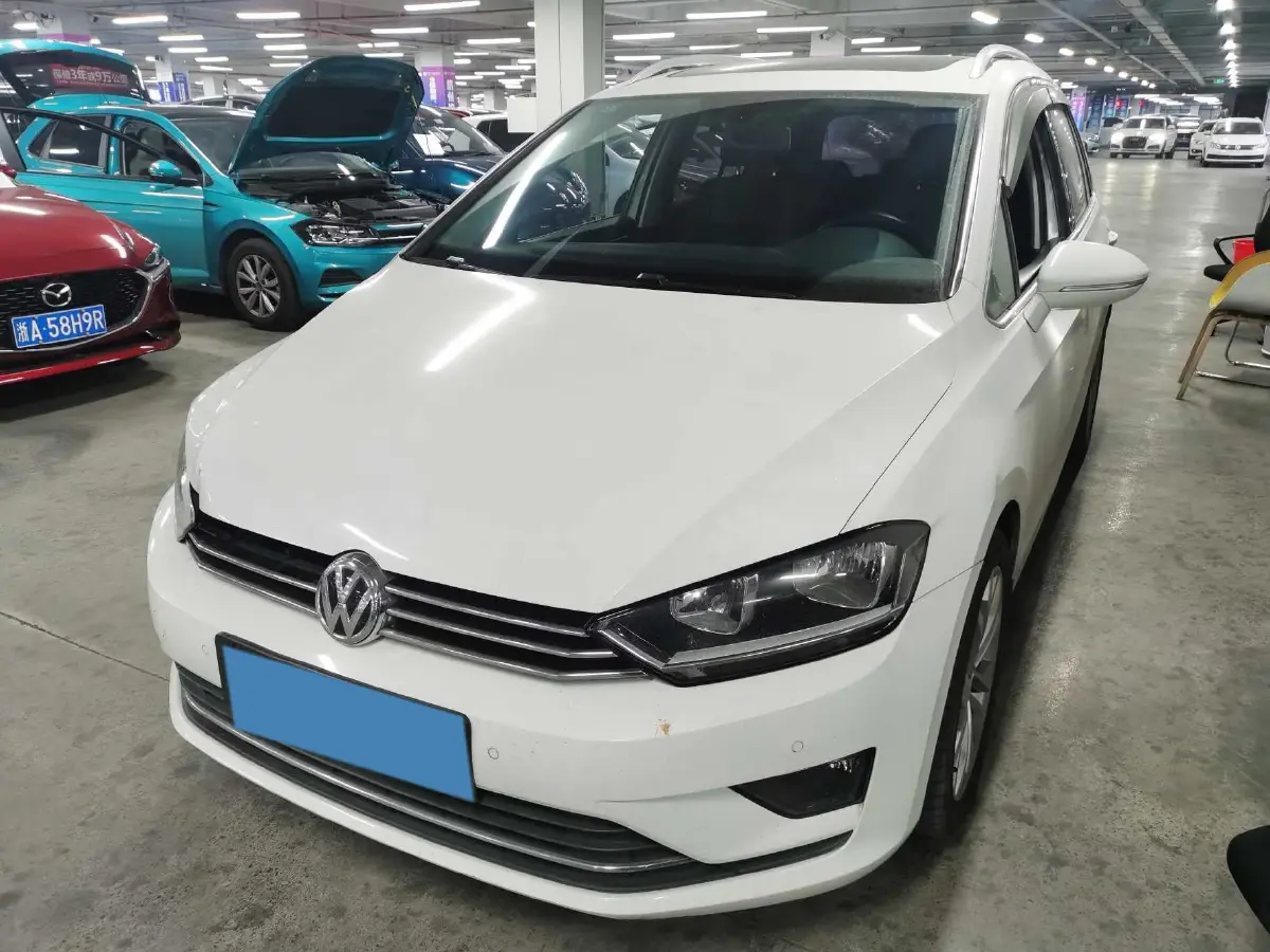 2018 Volkswagen Golf Sportsvan 1.4T 131HP L4 7DCT
