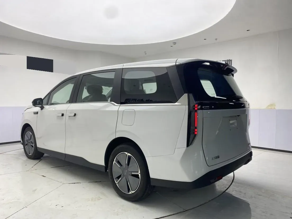 2024 MAXUS DaJia 7 1.5T 150HP L4 1DHT PHEV 24.7KWH,autocango,china used car exporter,china ev exporter,chinese used car exporter,chinese used ev exporter
