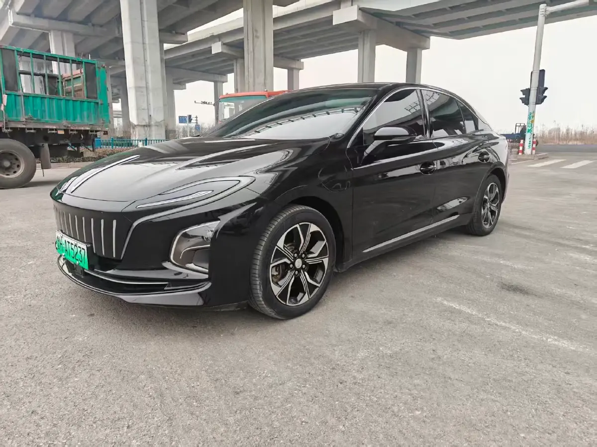 2023 HongQi E-QM5 BEV 54KWH