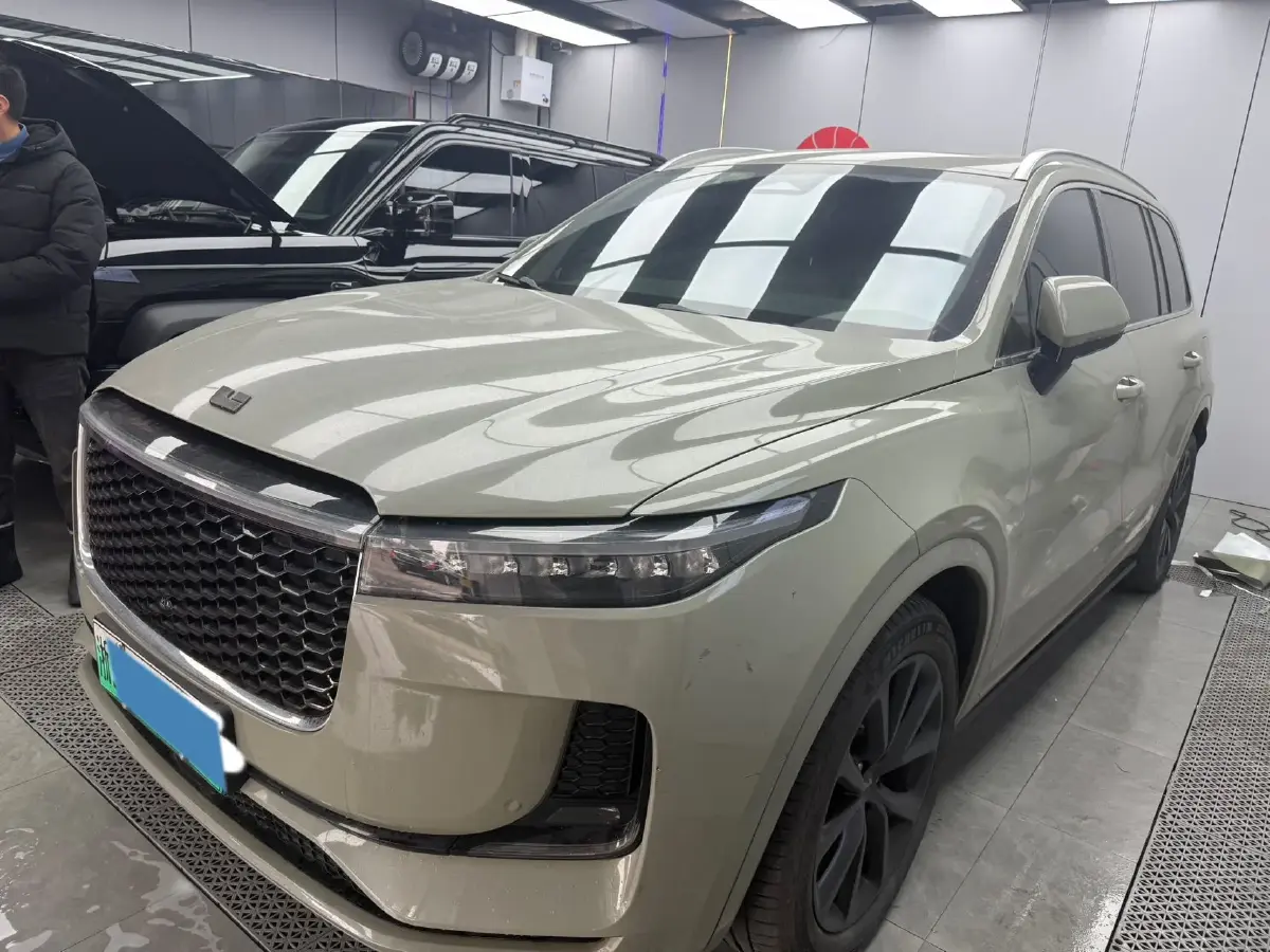 2021 Li ONE Range Extended 131HP REEV 40.5KWH