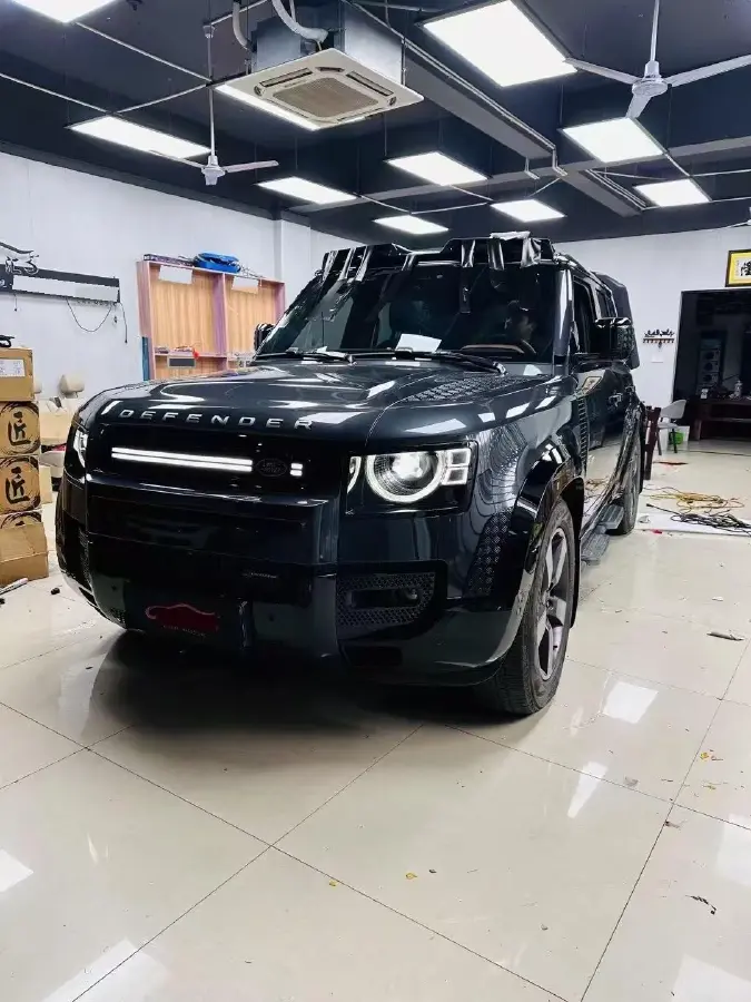 2023 Land Rover Defender 3.0T 400HP L6 8AT