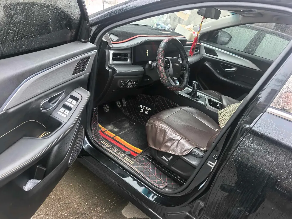 2021 DongFeng Forthing LingZhi Plus 2.0L 133HP L4 6MT,autocango,china used car exporter,china ev exporter,chinese used car exporter,chinese used ev exporter