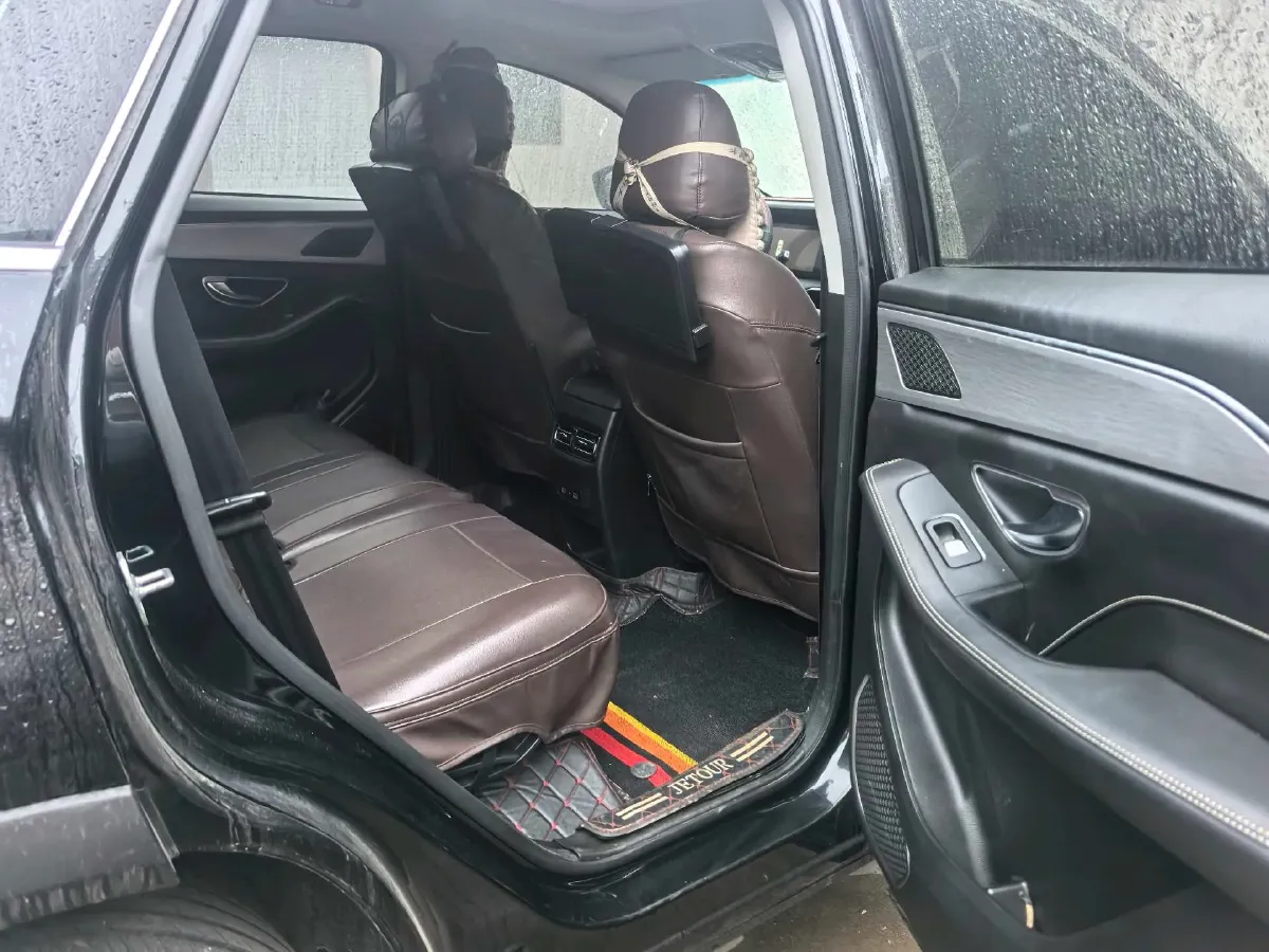 2021 DongFeng Forthing LingZhi Plus 2.0L 133HP L4 6MT,autocango,china used car exporter,china ev exporter,chinese used car exporter,chinese used ev exporter