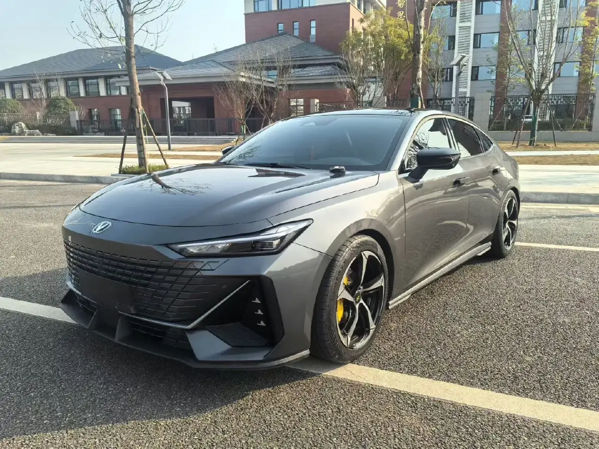 2023 ChangAn UNI-V 1.5T 188HP L4 7DCT