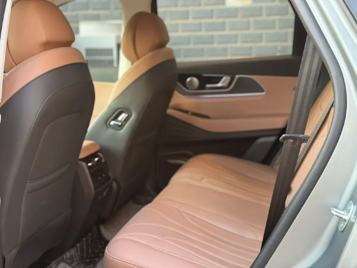 2024 Chery Tiggo8L 2.0T 254HP L4 8AT,autocango,china used car exporter,china ev exporter,chinese used car exporter,chinese used ev exporter