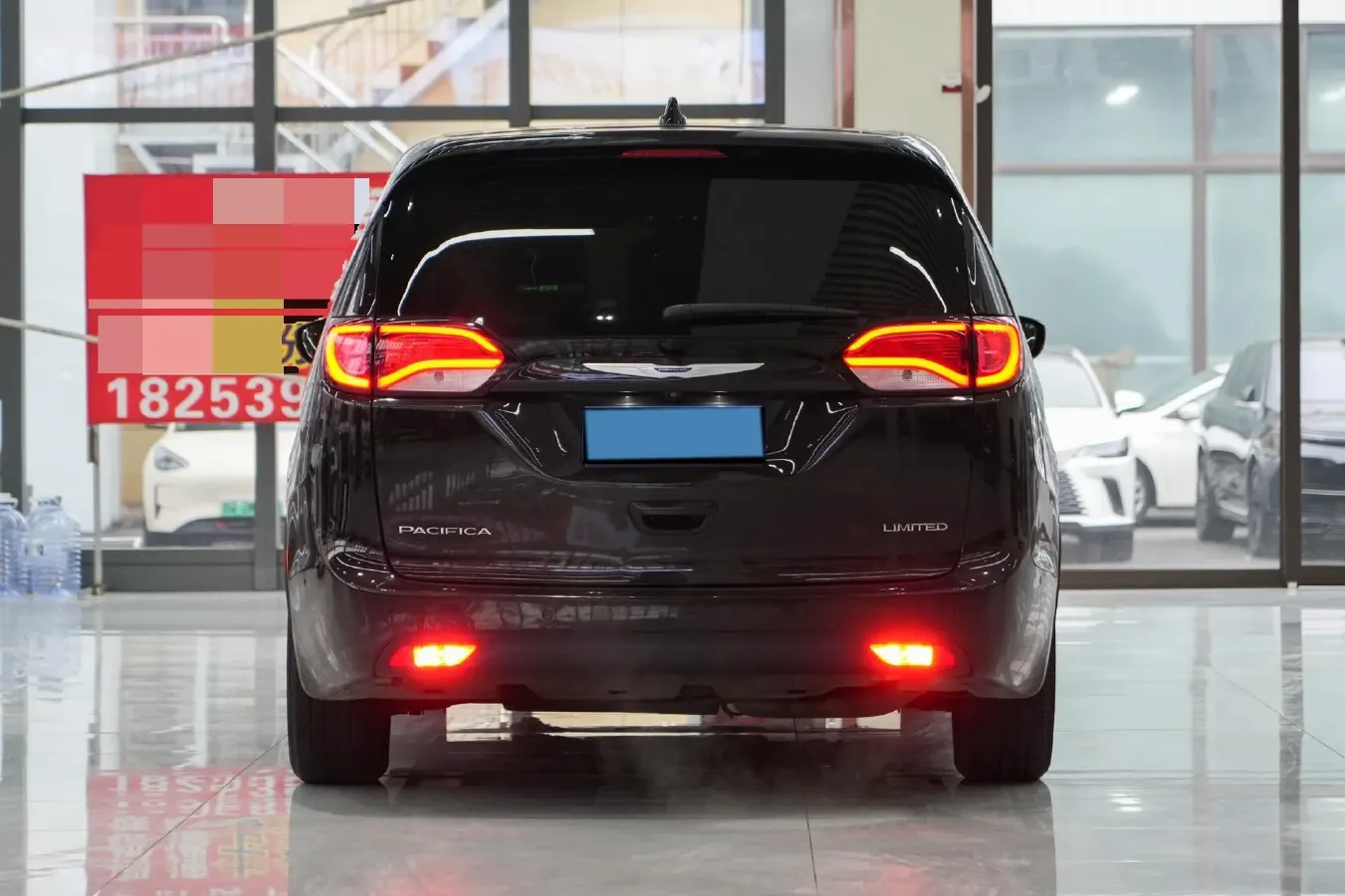 2017 Chrysler Pacifica 3.6L 279HP V6 9AT,autocango,china used car exporter,china ev exporter,chinese used car exporter,chinese used ev exporter