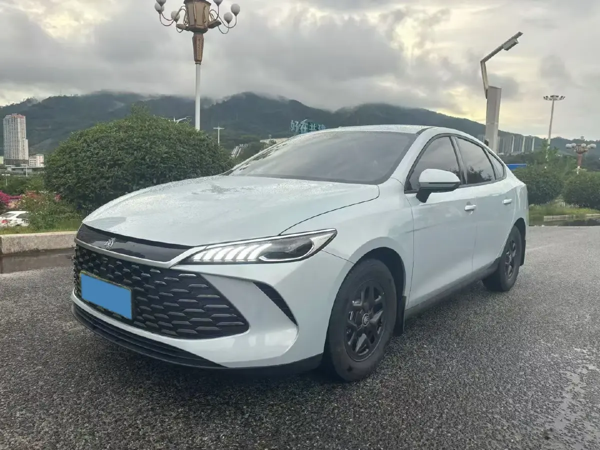 2025 BYD Qin Plus 1.5L 101HP L4 E-CVT PHEV 7.68KWH