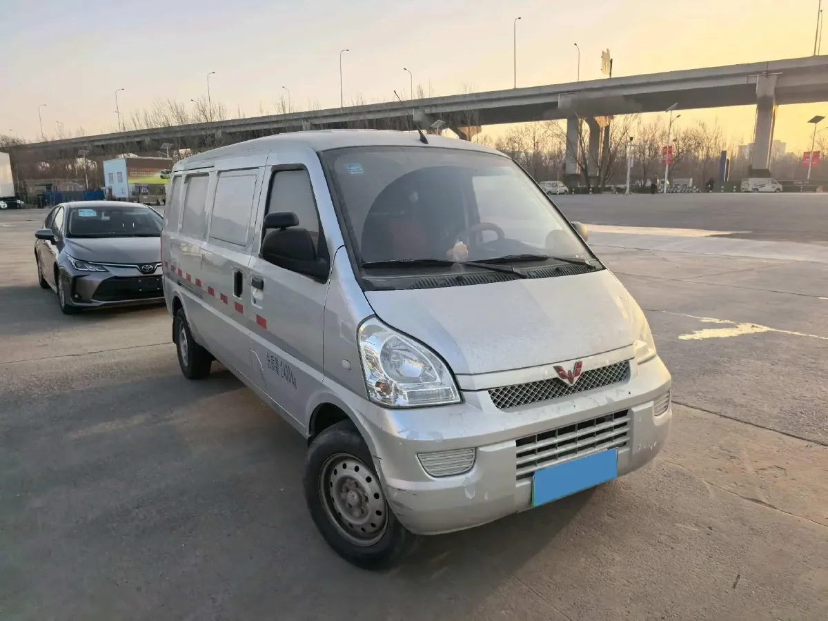 2020 WuLing RongGuang EV BEV 35.4KWH,autocango,china used car exporter,china ev exporter,chinese used car exporter,chinese used ev exporter