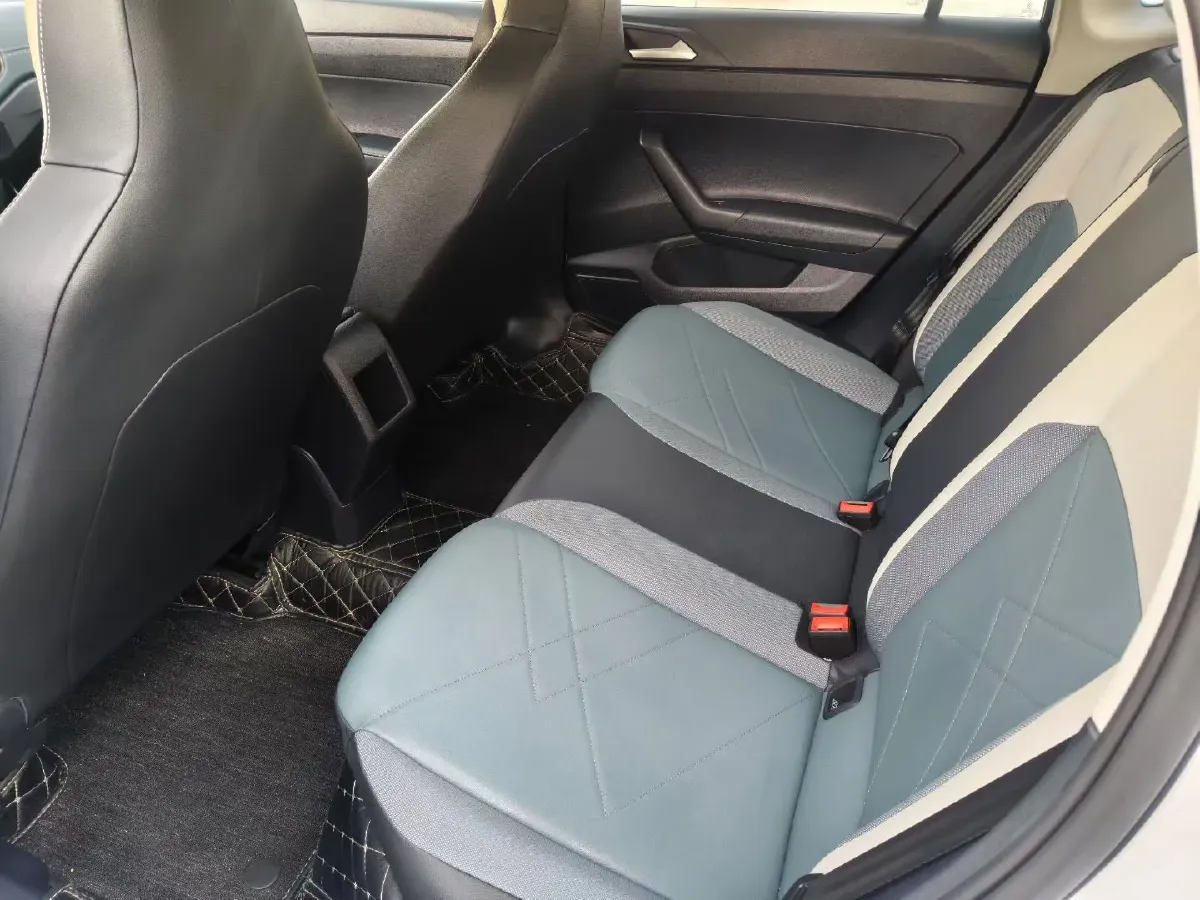 2023 ChangAn Lamore 1.5T 170HP L4 7DCT,autocango,china used car exporter,china ev exporter,chinese used car exporter,chinese used ev exporter