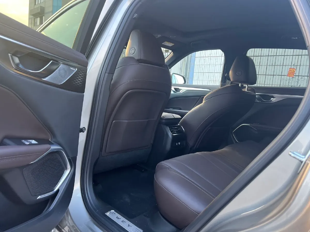 2024 WEY Mocha 1.5T 170HP L4 4DHT PHEV 35.04KWH,autocango,china used car exporter,china ev exporter,chinese used car exporter,chinese used ev exporter