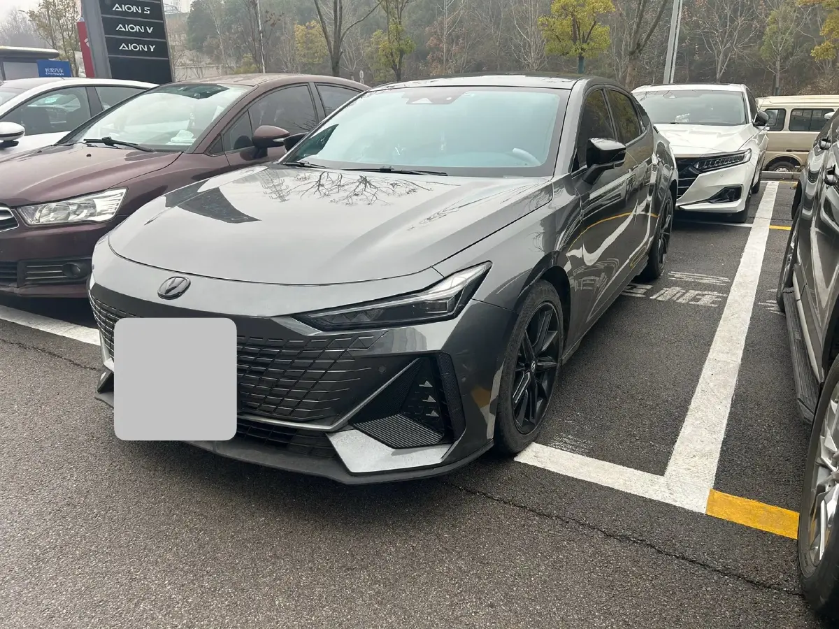 2022 ChangAn UNI-V 1.5T 188HP L4 7DCT