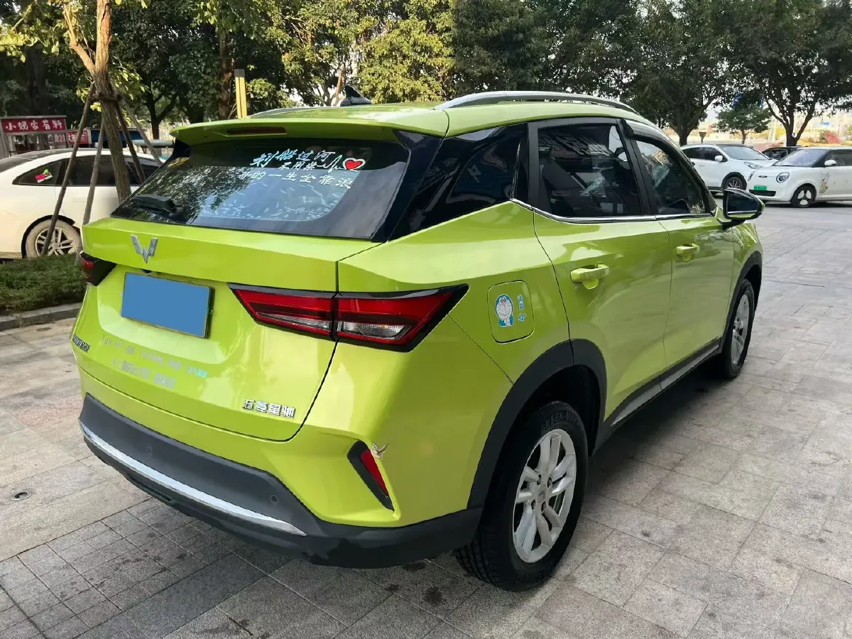 2022 WuLing XingChi 1.5L 99HP L4 6MT,autocango,china used car exporter,china ev exporter,chinese used car exporter,chinese used ev exporter