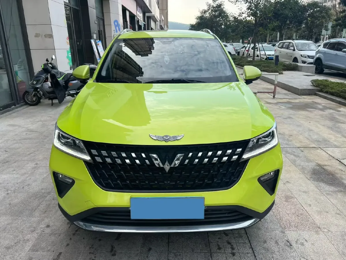 2022 WuLing XingChi 1.5L 99HP L4 6MT,autocango,china used car exporter,china ev exporter,chinese used car exporter,chinese used ev exporter