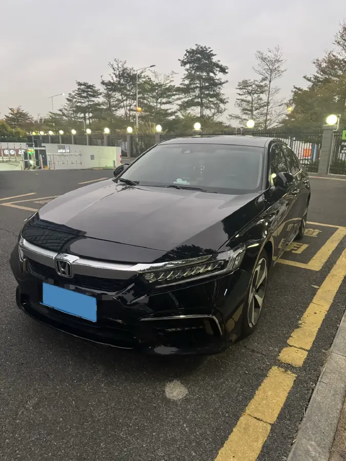 2019 Honda Inspire 2.0L 146HP L4 E-CVT Hybrid