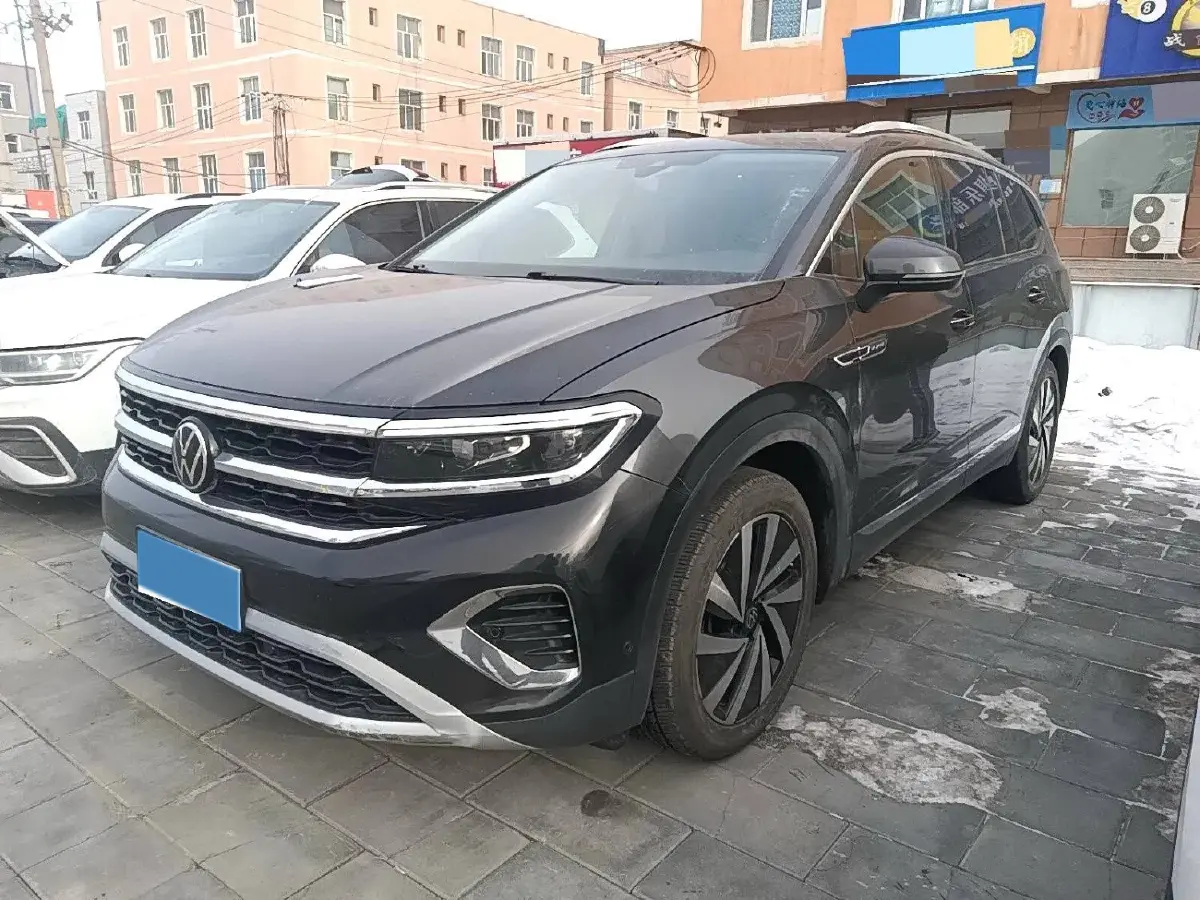 2021 Volkswagen Talagon 2.0T 220HP L4 7DCT