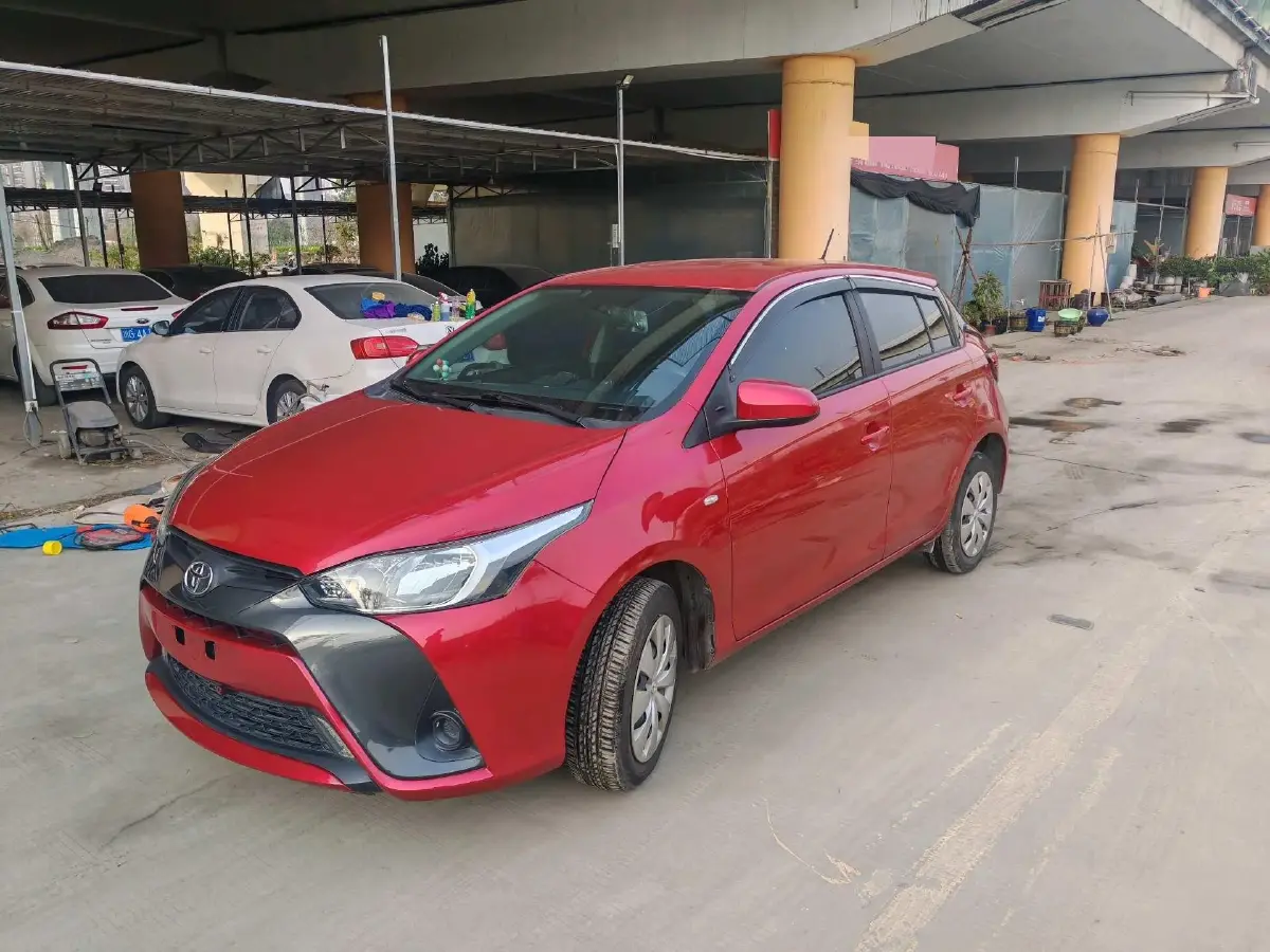 2017 Toyota Yaris L 1.5L 107HP L4 CVT