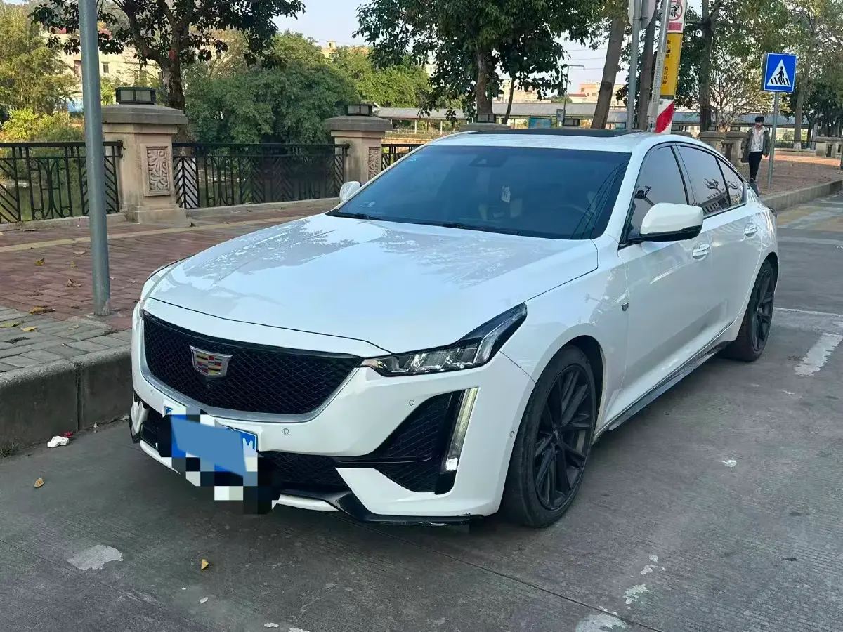 2020 Cadillac CT5 2.0T 237HP L4 10AT