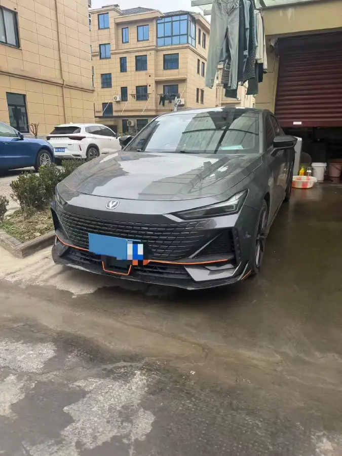 2023 ChangAn UNI-V 1.5T 188HP L4 7DCT