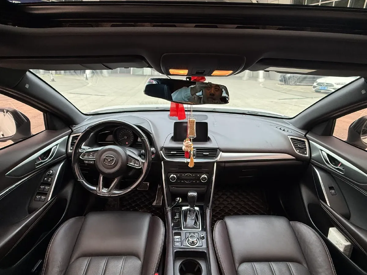 2019 ChangAn Oshan Cosmos 1.5T 178HP L4 7DCT,autocango,china used car exporter,china ev exporter,chinese used car exporter,chinese used ev exporter