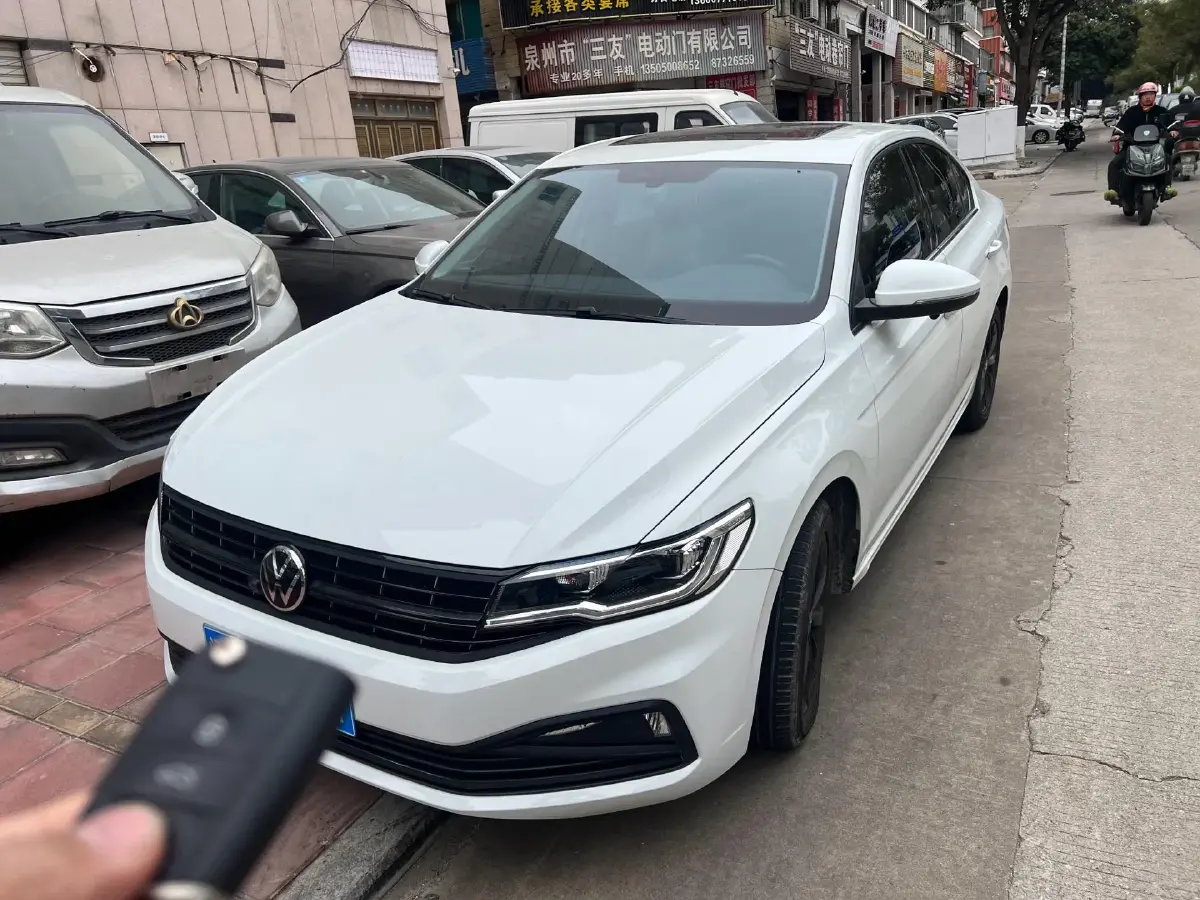 2021 Volkswagen Bora 1.4T 150HP L4 7DCT
