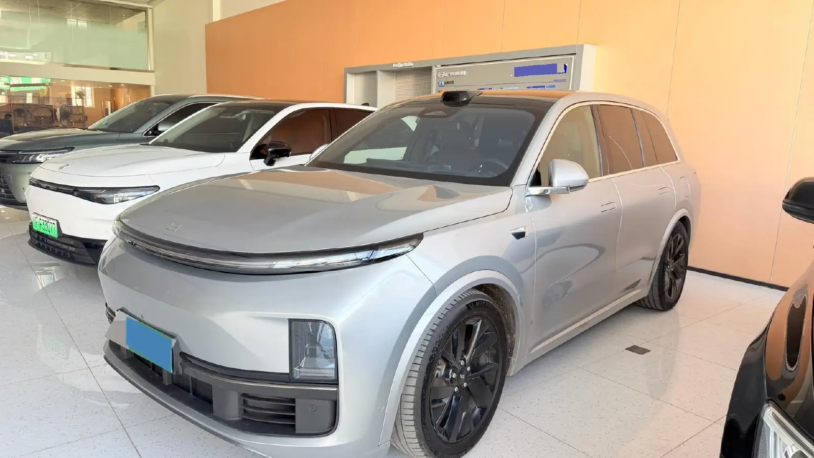 2023 Li L8 Range Extended 154HP REEV 40.9KWH