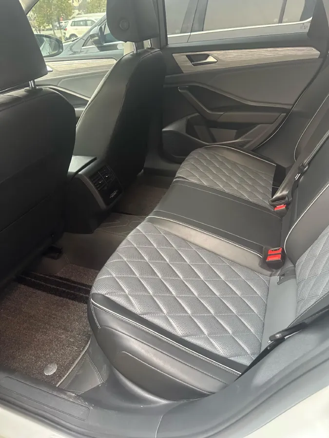 2023 Volkswagen Sagitar 1.5T 160HP L4 7DCT,autocango,china used car exporter,china ev exporter,chinese used car exporter,chinese used ev exporter