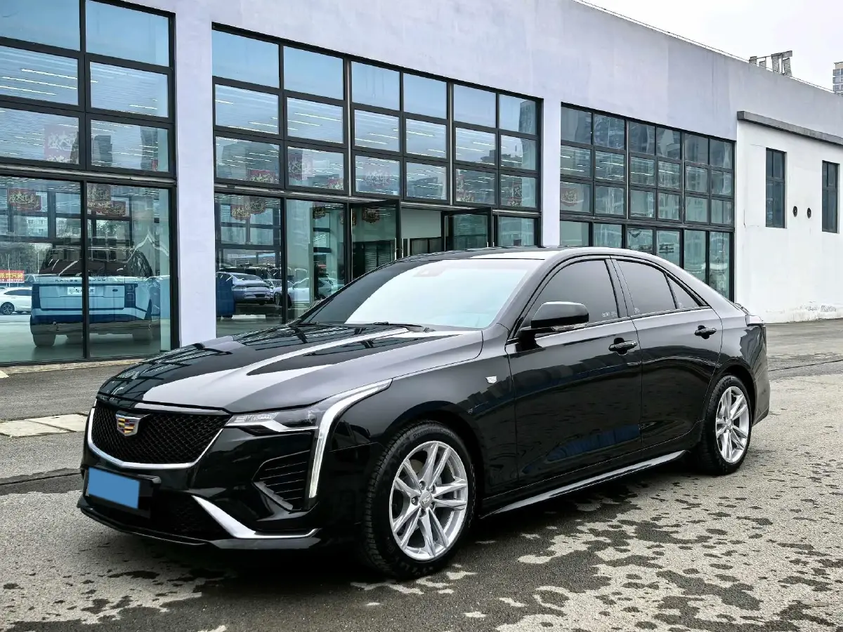 2022 Cadillac CT4 2.0T 237HP L4 8AT