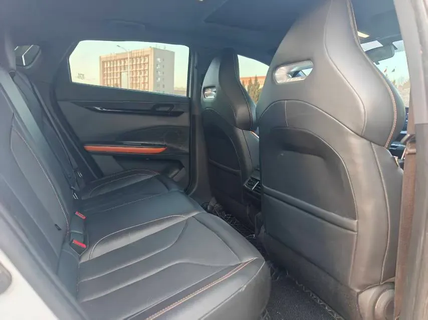 2023 ChangAn UNI-V 1.5T 188HP L4 7DCT,autocango,china used car exporter,china ev exporter,chinese used car exporter,chinese used ev exporter