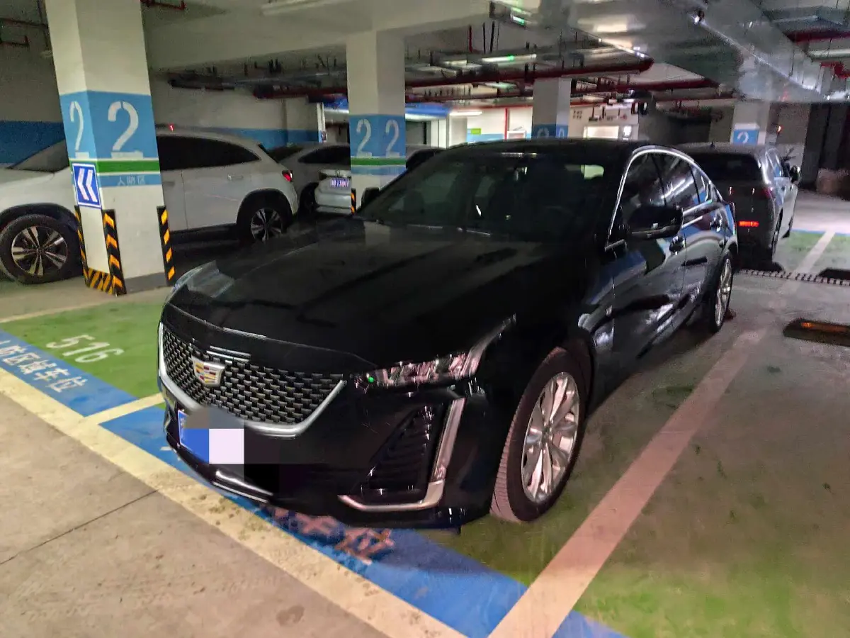 2022 Cadillac CT5 2.0T 237HP L4 10AT