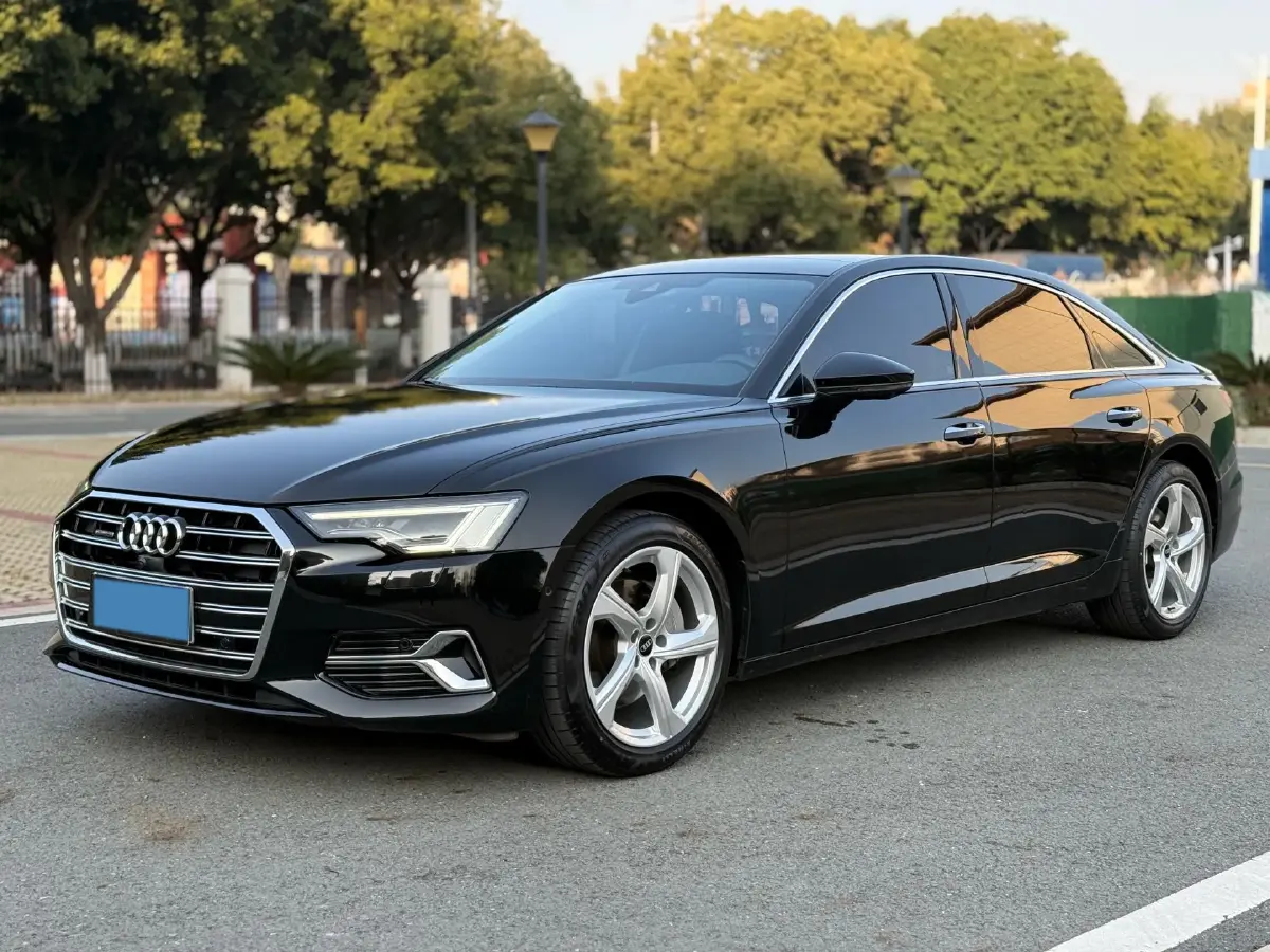 2023 Audi A6L 2.0T 245HP L4 7DCT