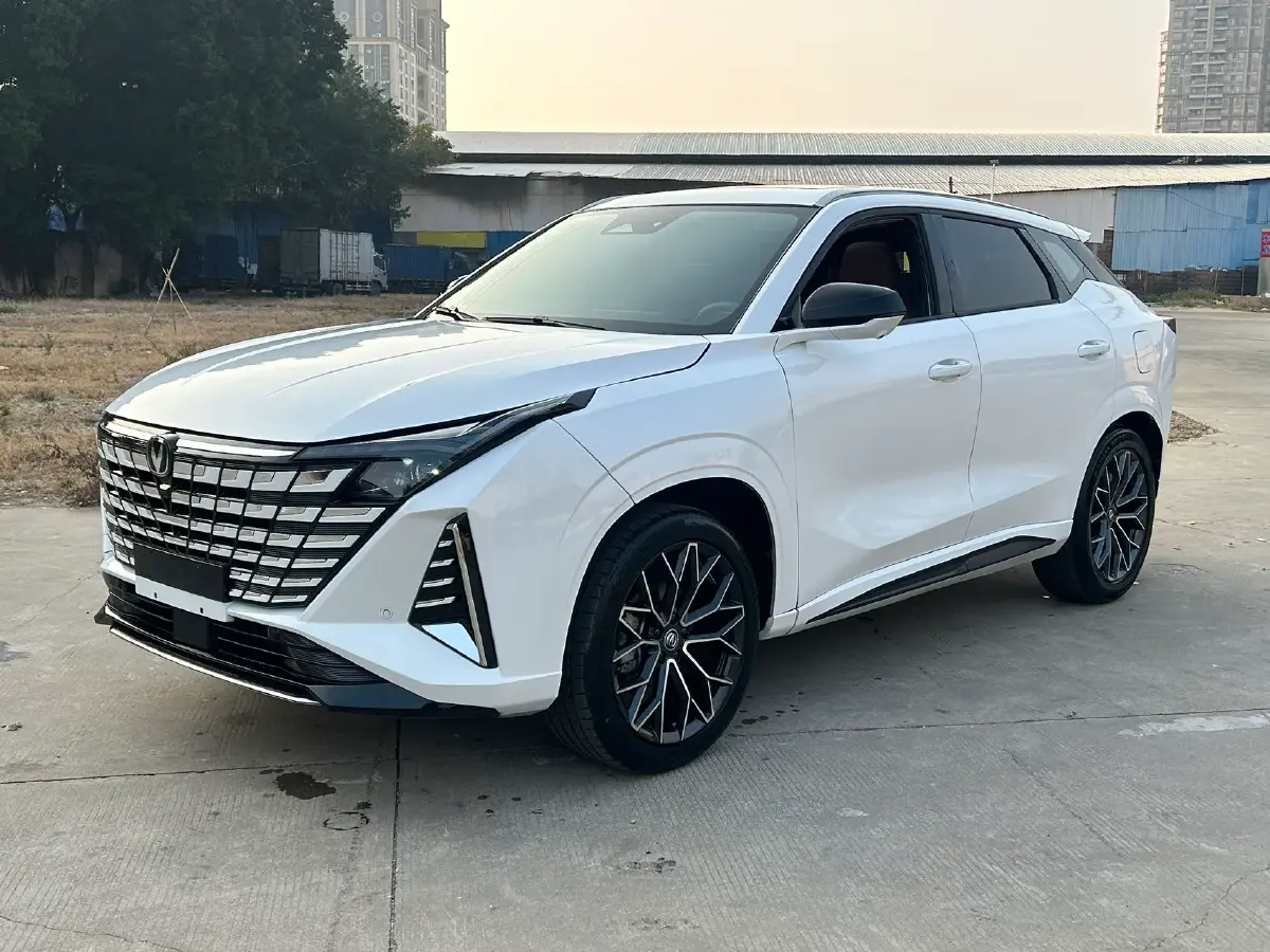 2025 ChangAn UNI-Z 1.5T 188HP L4 7DCT